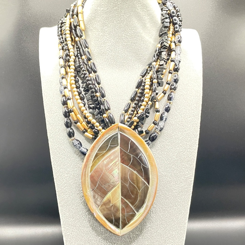 Viktoria Hayman Signed Mother of Pearl Statement Necklace 925